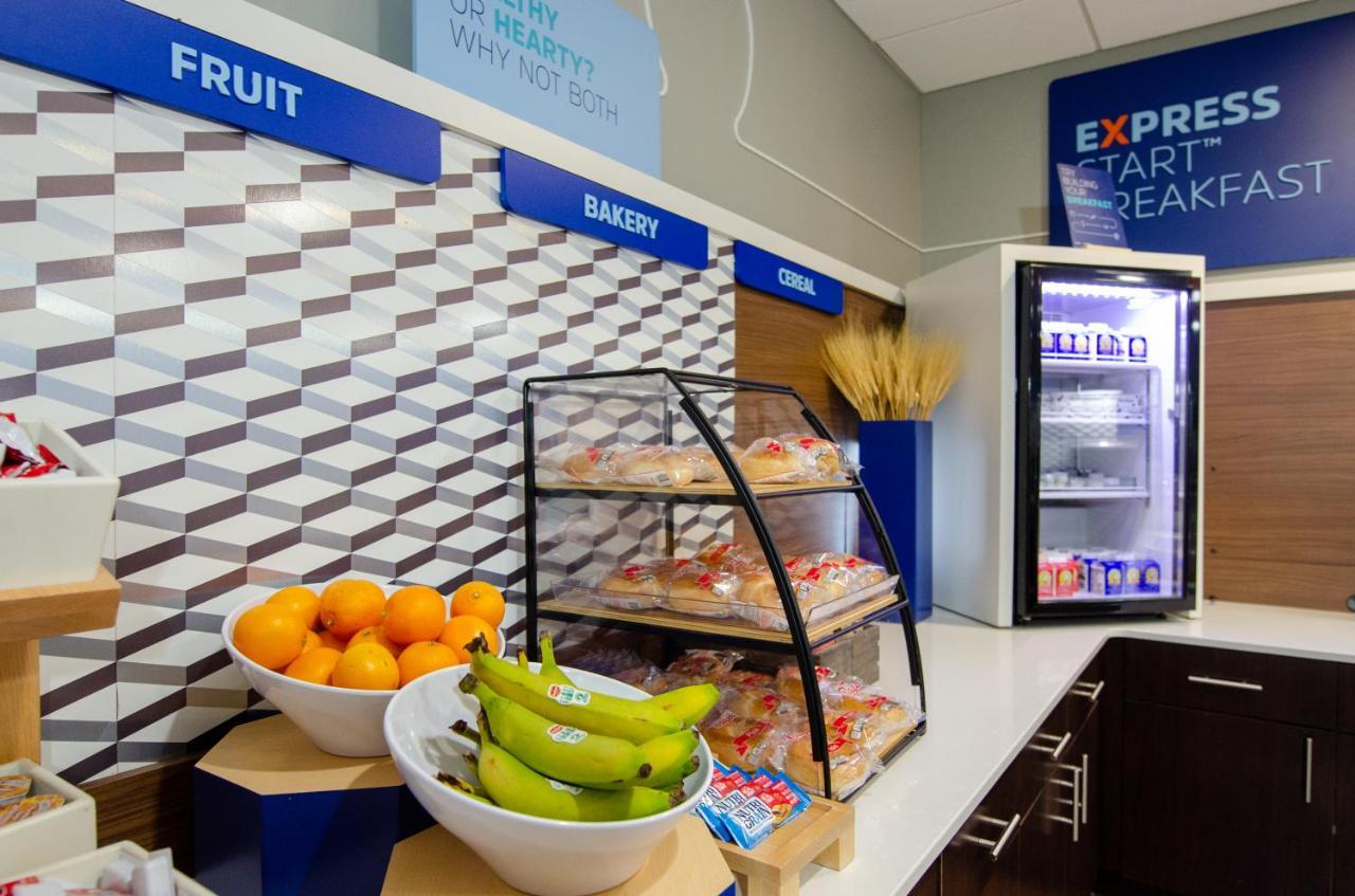 Holiday Inn Express Hotel & Suites Atlanta Airport West - Camp Creek By Ihg Exteriör bild