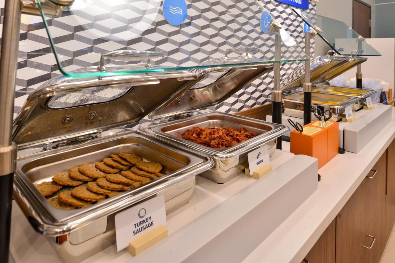 Holiday Inn Express Hotel & Suites Atlanta Airport West - Camp Creek By Ihg Exteriör bild
